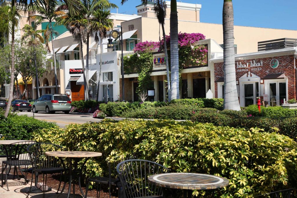 naples shops