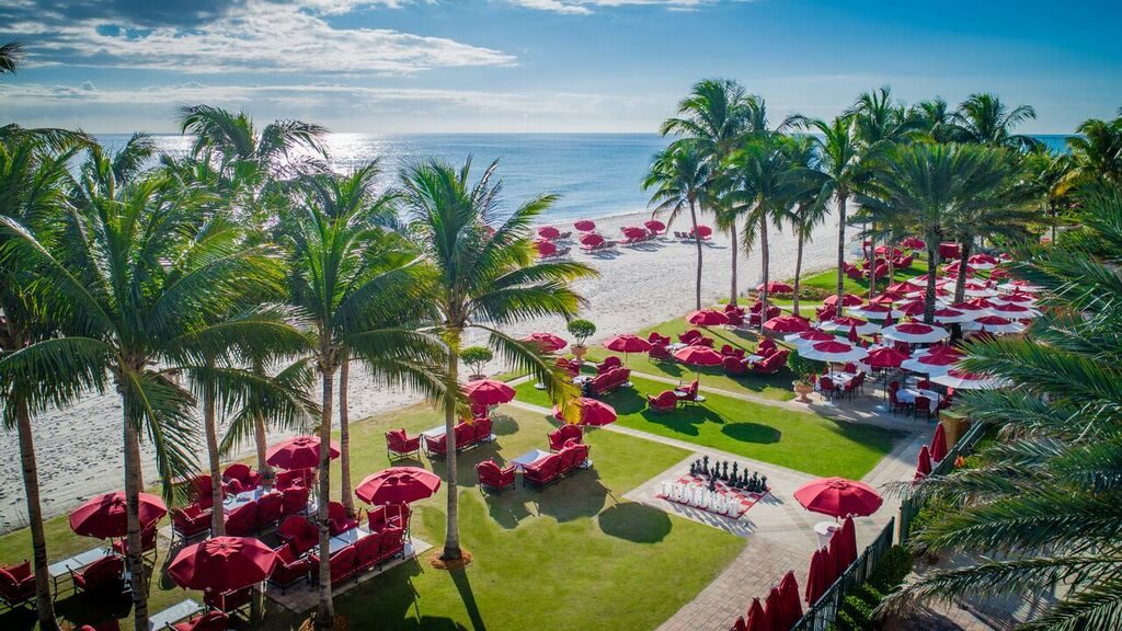 beach view Acqualina