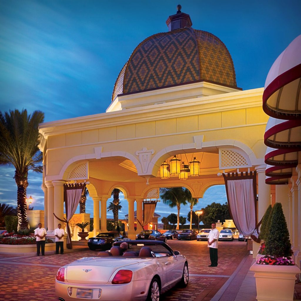 acqualina entrance